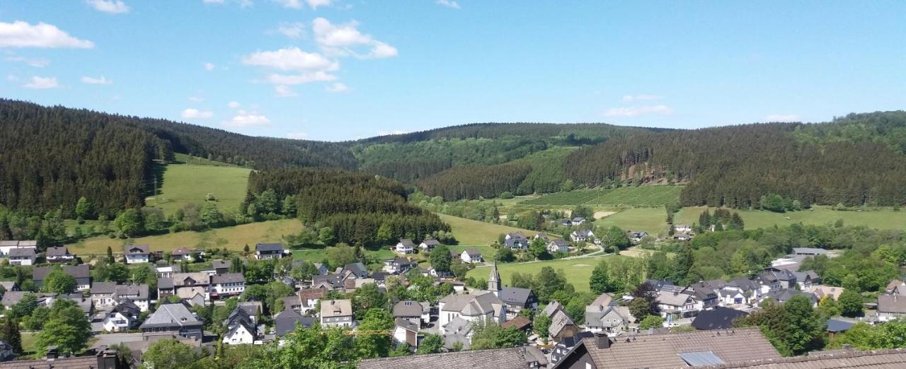 Pension Altenbeck & Ferienwohnung Winterberg Exteriör bild